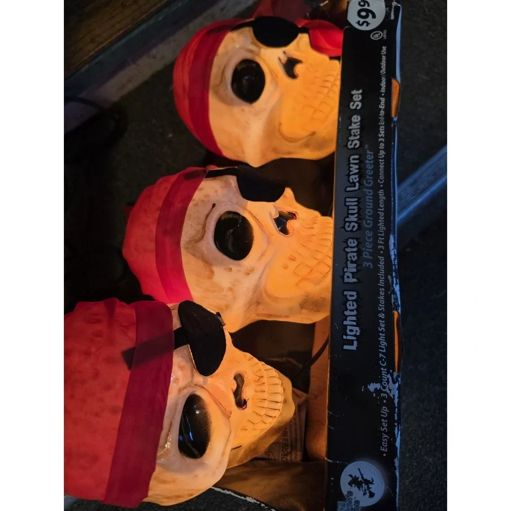 90s Halloween 3 Piece Lighted Pirate Skull Lawn Stake Set 3 Ft Length - New